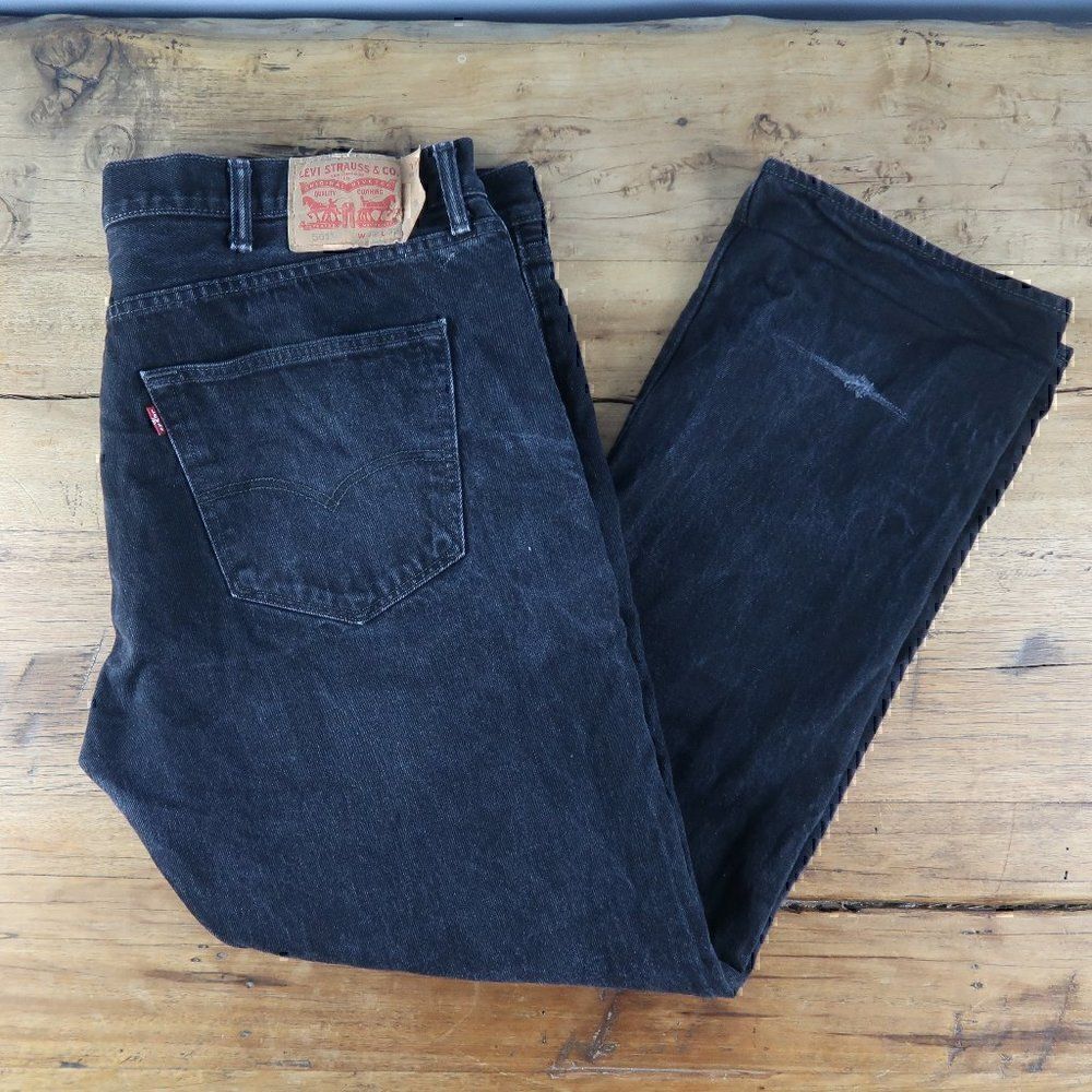 LEVI'S 501 BUTTON FLY BLACK DENIM JEANS SIZE W42 L32